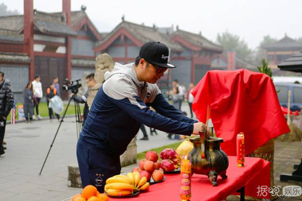 唐禹哲张语格组高颜值逗比话唠CP 笑称过年要给观众“发糖”贺岁